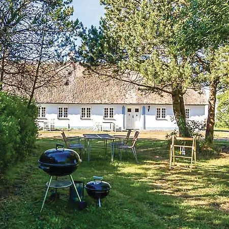 Six-bedroom Holiday In Nyaraló *
